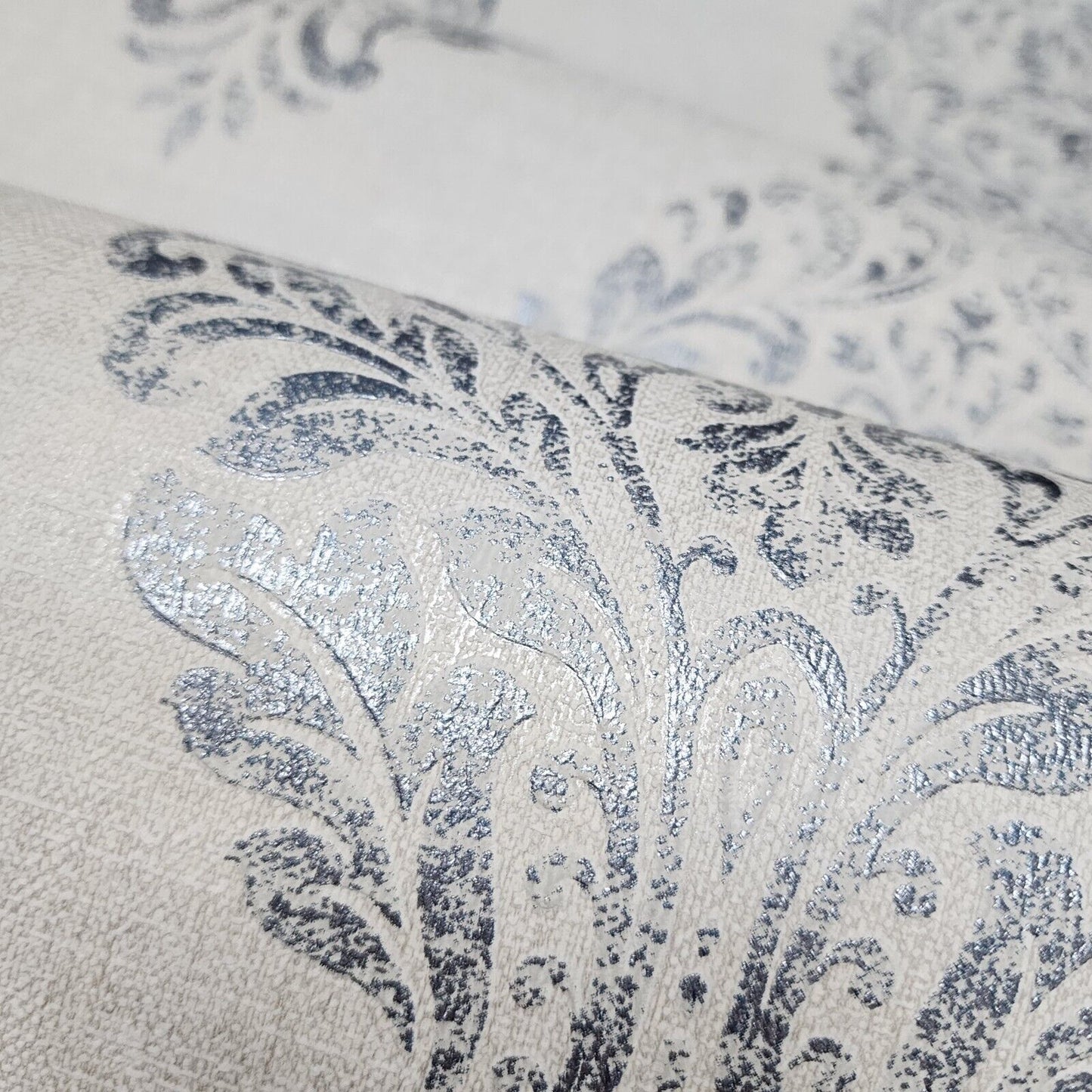 2834-25044 PASCALE LIGHT GREY MEDALLION WALLPAPER rolls Victorian wallcoverings