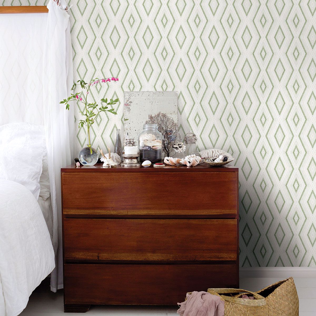 3120-13662 Santa Cruz Green Geometric Wallpaper
