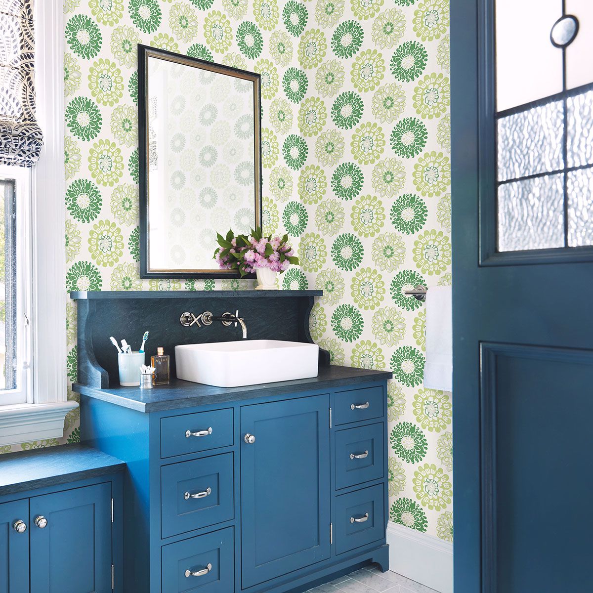 3120-13702 Sunkissed Green Floral Wallpaper