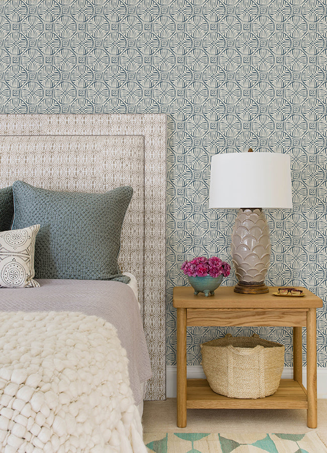 3125-72310 Sandee Navy Medallion Wallpaper