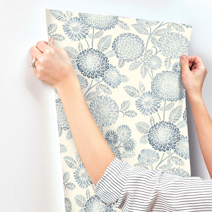3125-72328 Zalipie Blue Floral Trail Wallpaper