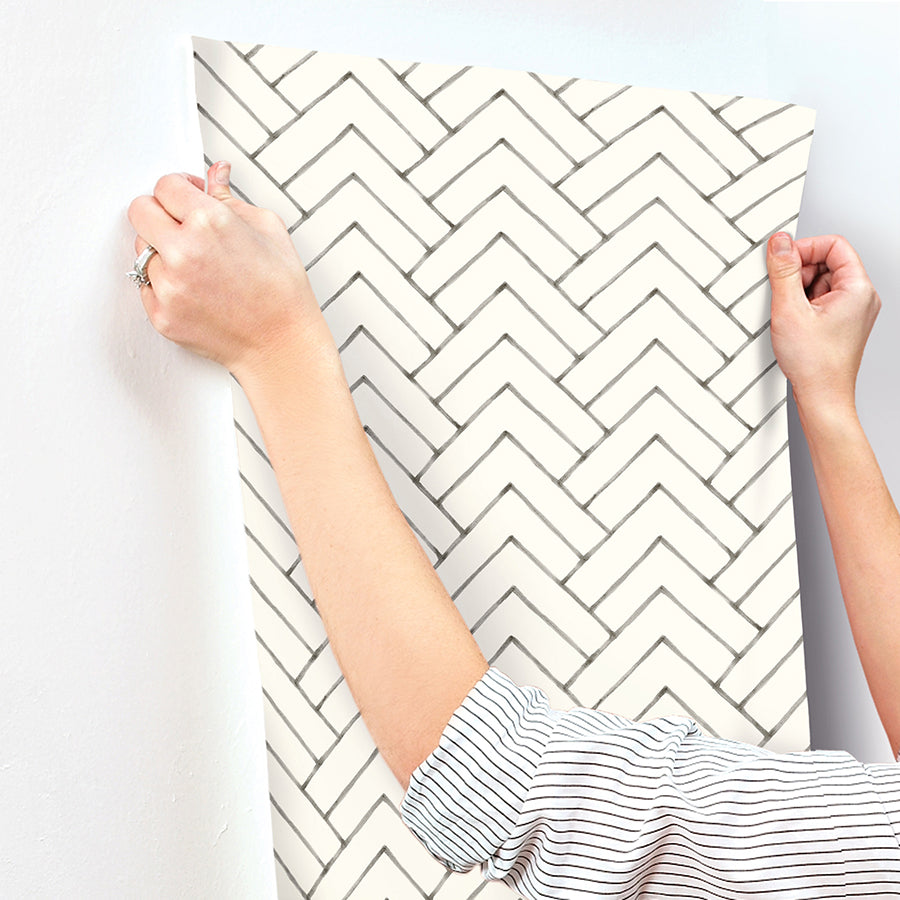 3125-72366 Oswin Black Tiered Herringbone Wallpaper