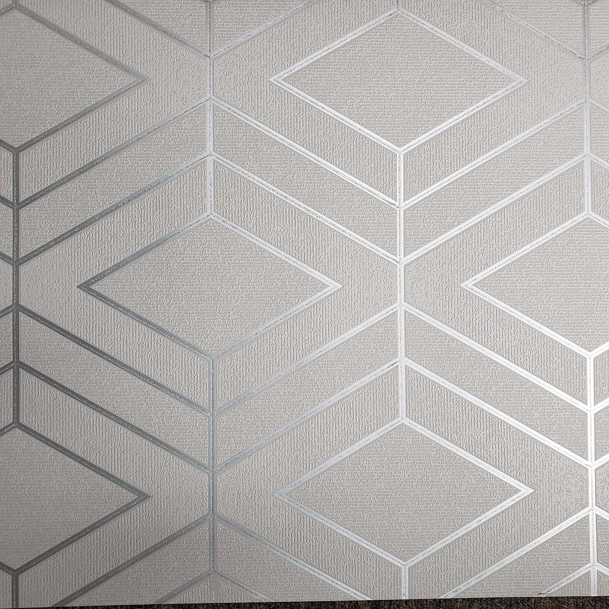 WM423440 Geometric Gray Silver Glitter Triangle Wallpaper - wallcoveringsmart