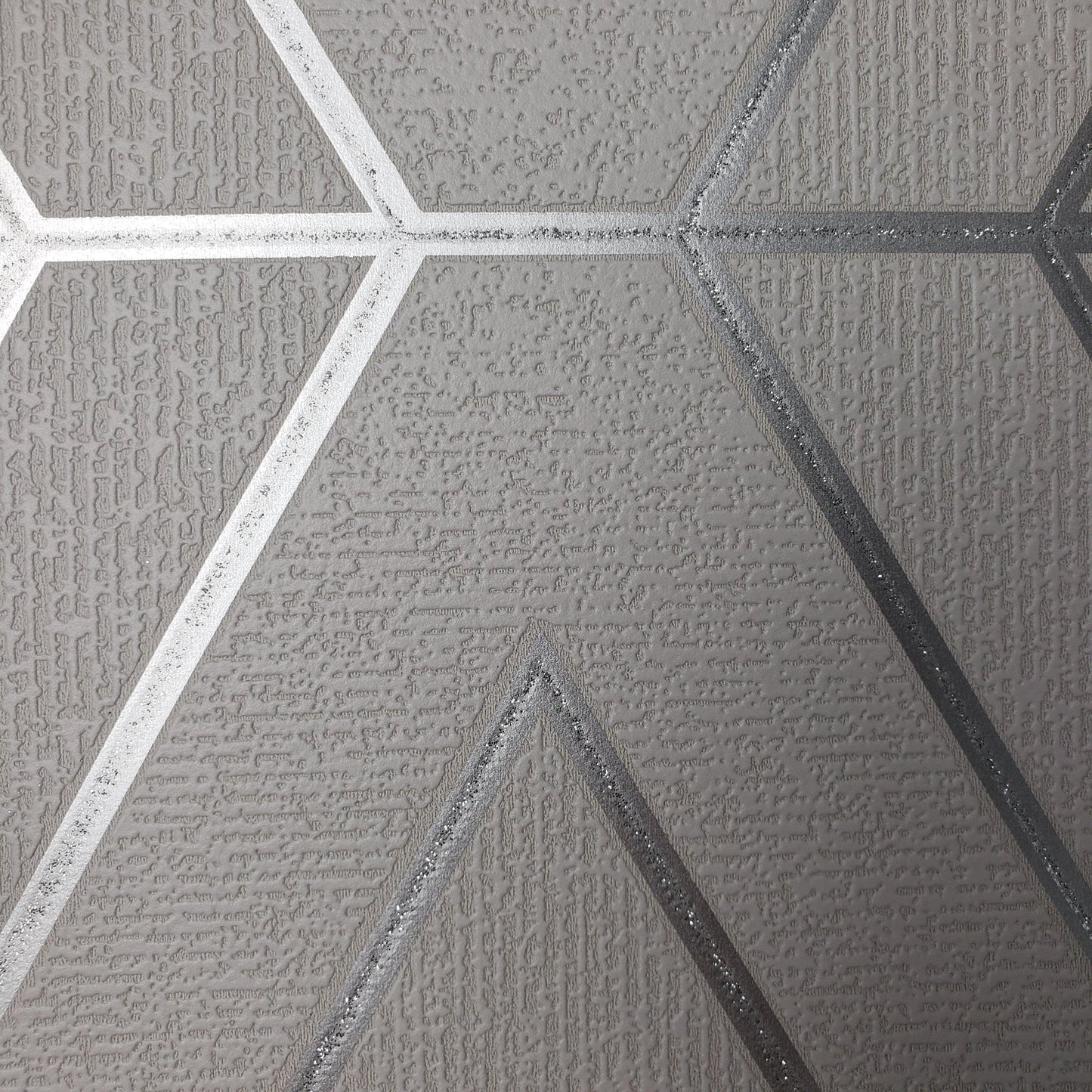 WM423440 Geometric Gray Silver Glitter Triangle Wallpaper - wallcoveringsmart