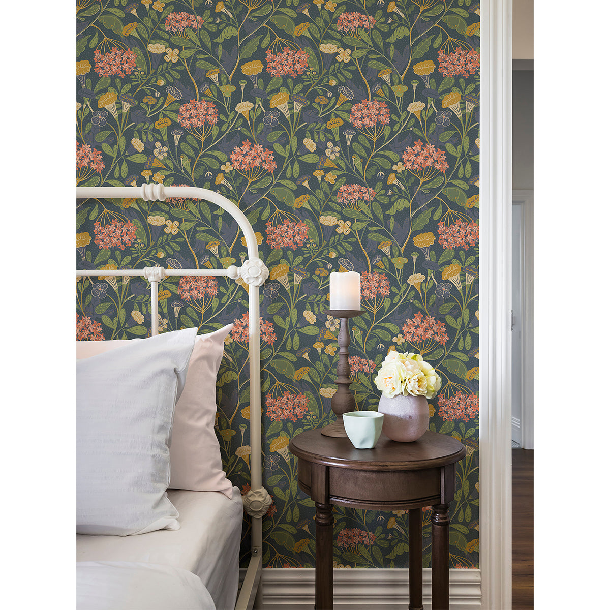  2999-55020 Hybbe Blue Hydrangea Garden Wallpaper