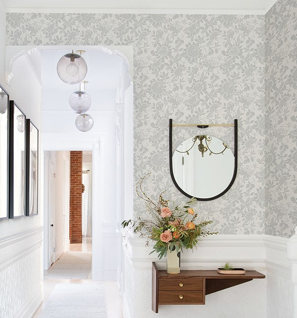 4074-26629 Helen Light Grey Floral Trail Wallpaper