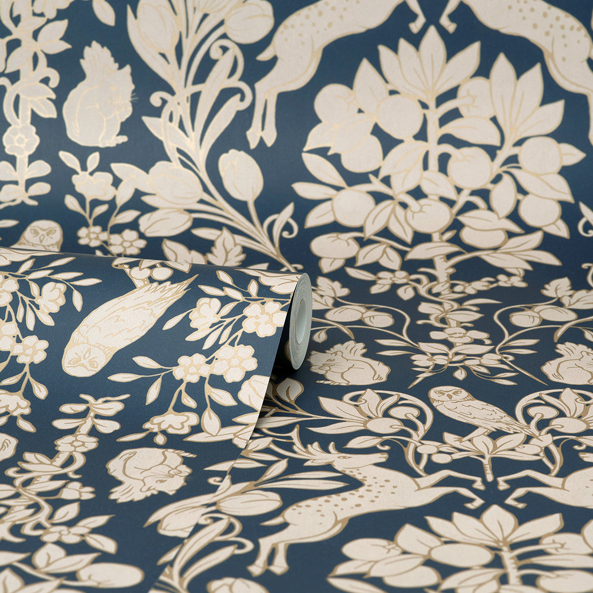 M1684 Richmond Blue Floral Wallpaper