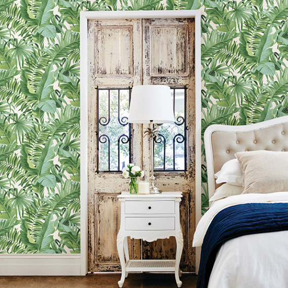 FD24136 Palm leaves Banana Leaf White Green Tropical Wallpaper
