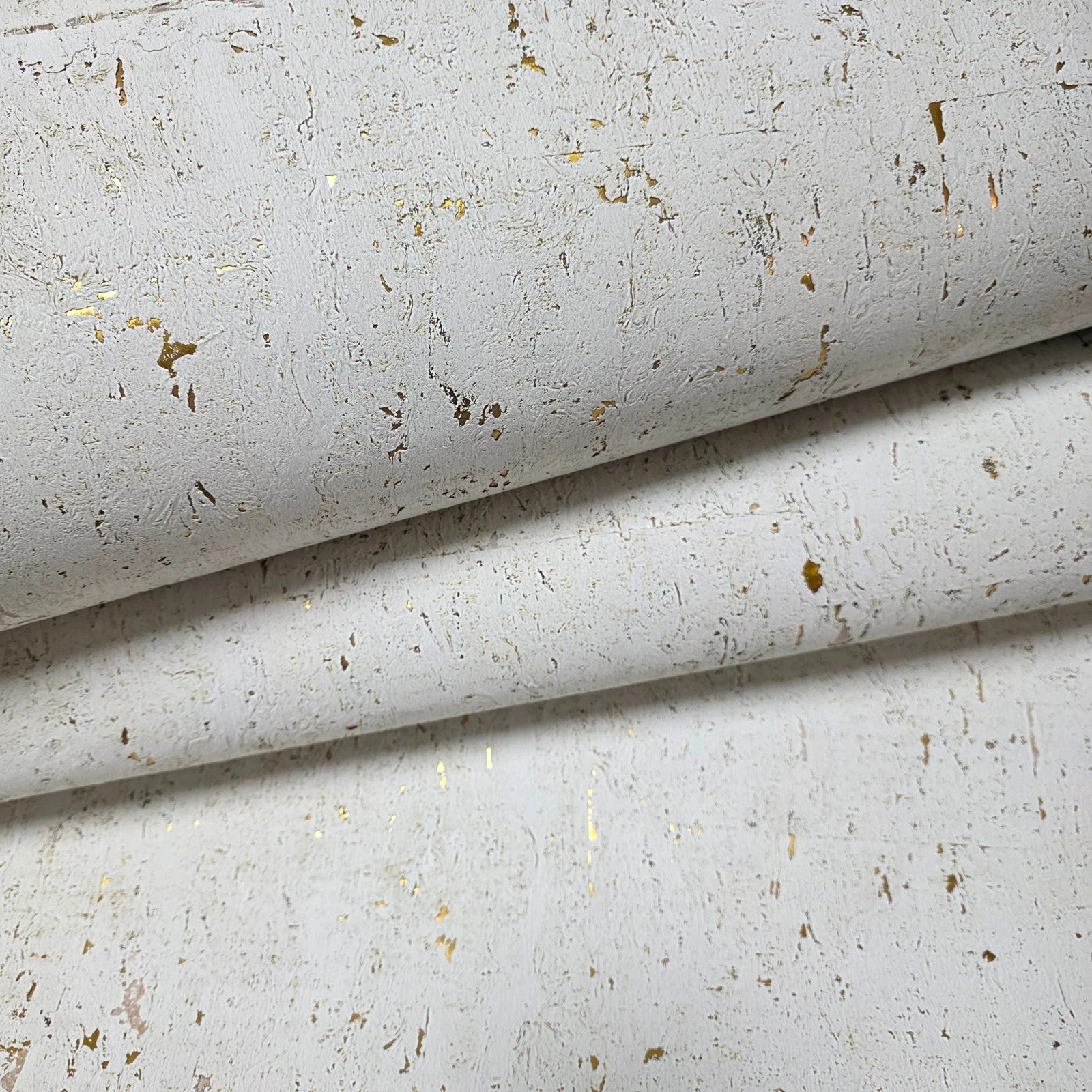 WM014KCG Real natural cork textured golden off white gold metallic foil modern Wallpaper