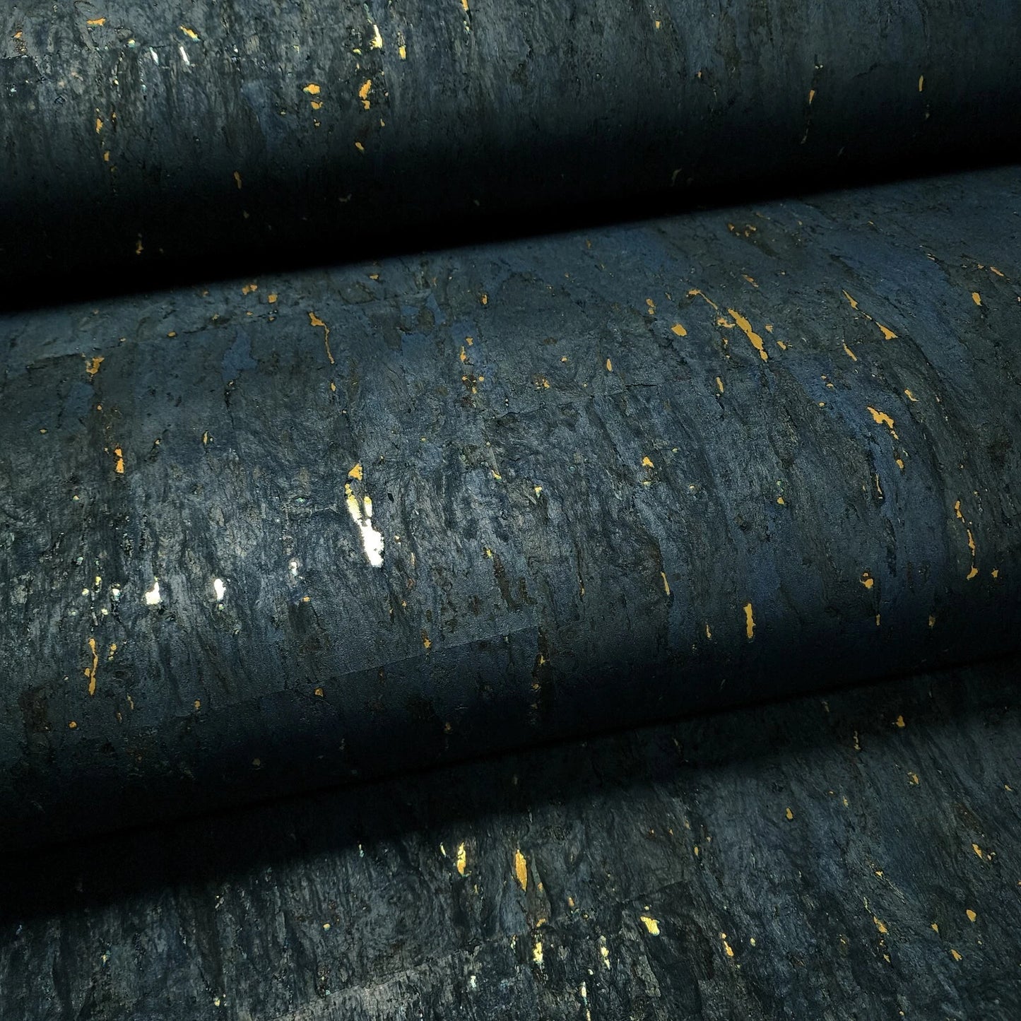 WM843801 Real natural cork Wallpaper textured dark navy blue gold metallic wallcoverings
