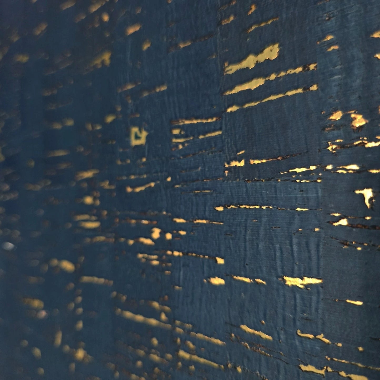 WM865301 Enhanced natural cork deep navy gold metallic foil striped textured Wallpaper