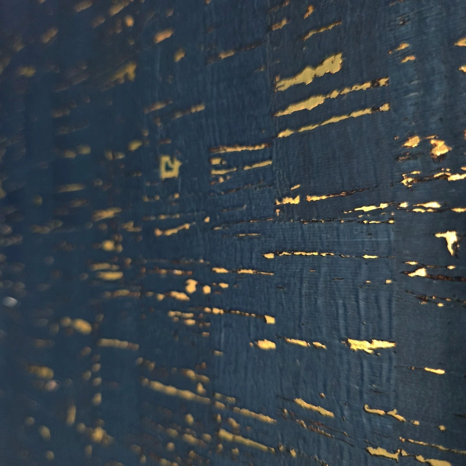 WM865301 Enhanced natural cork deep navy gold metallic foil striped textured Wallpaper