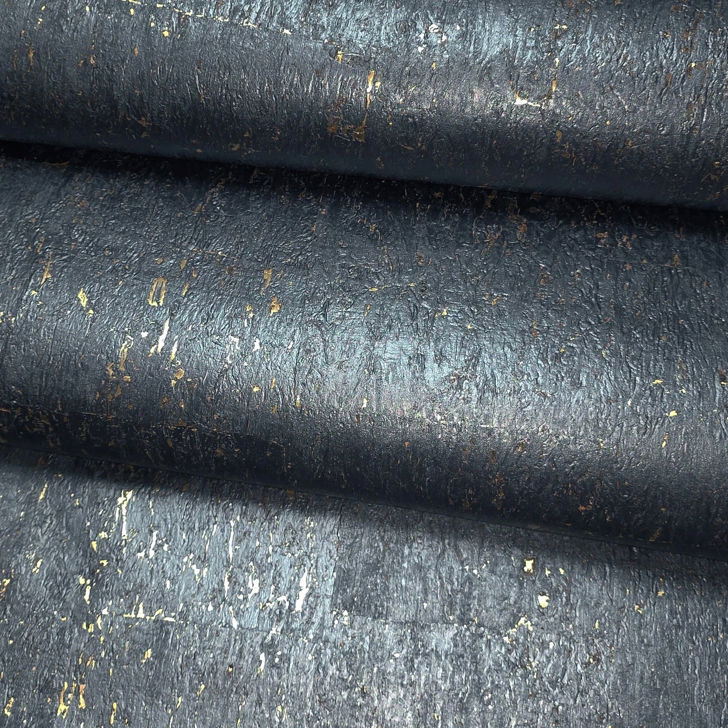 WM868KCG Real Natural cork Gray charcoal platinum gold metallic foil textured Wallpaper