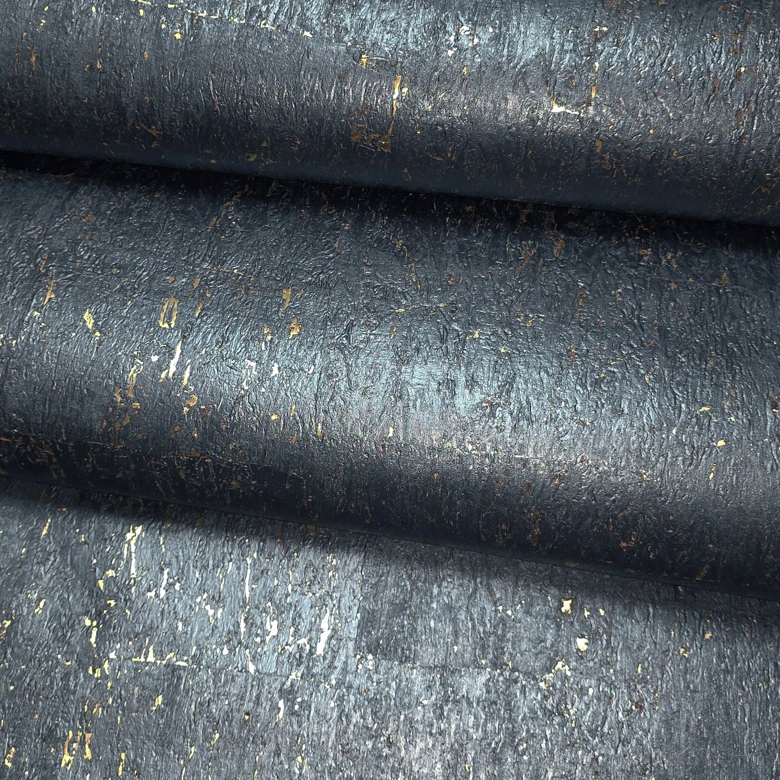 WM868KCG Real Natural cork Gray charcoal platinum gold metallic foil textured Wallpaper